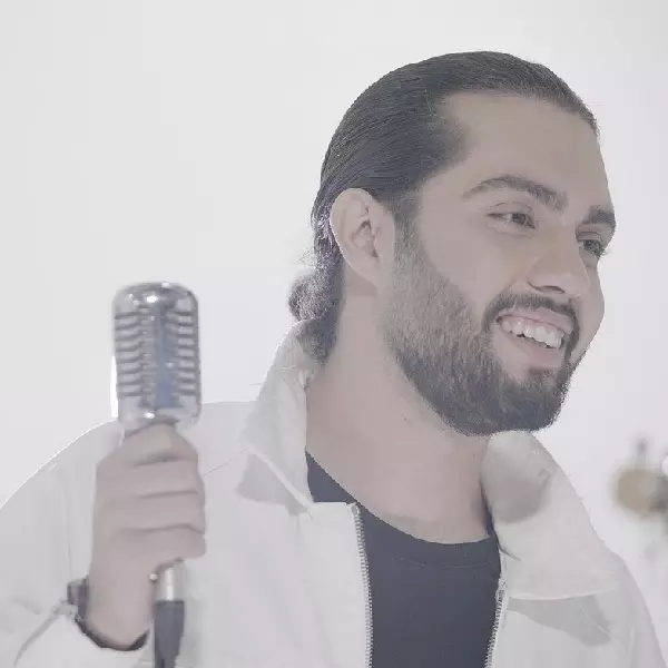 دانلود آهنگ منو تو شاید دنیامون یکی بود حامیم