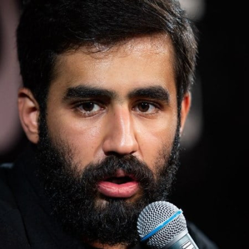 دانلود مداحی حسین طاهری دست در دست حسن بود دانلود مداحی حسین طاهری دست در دست حسن بود