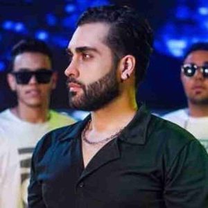 دانلود آهنگ ﻗﺼﻪ ی ﻋﺸﻘﻤﻮﻧﻮ ﺑﺎ ﻣﻮﻫﺎت ﻣﻴﺒﺎﻓﻢ یاشا + هوش مصنوعی