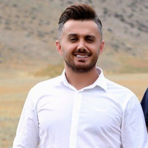 دانلود آهنگ این کیجا چشم قشنگه ابی عالی