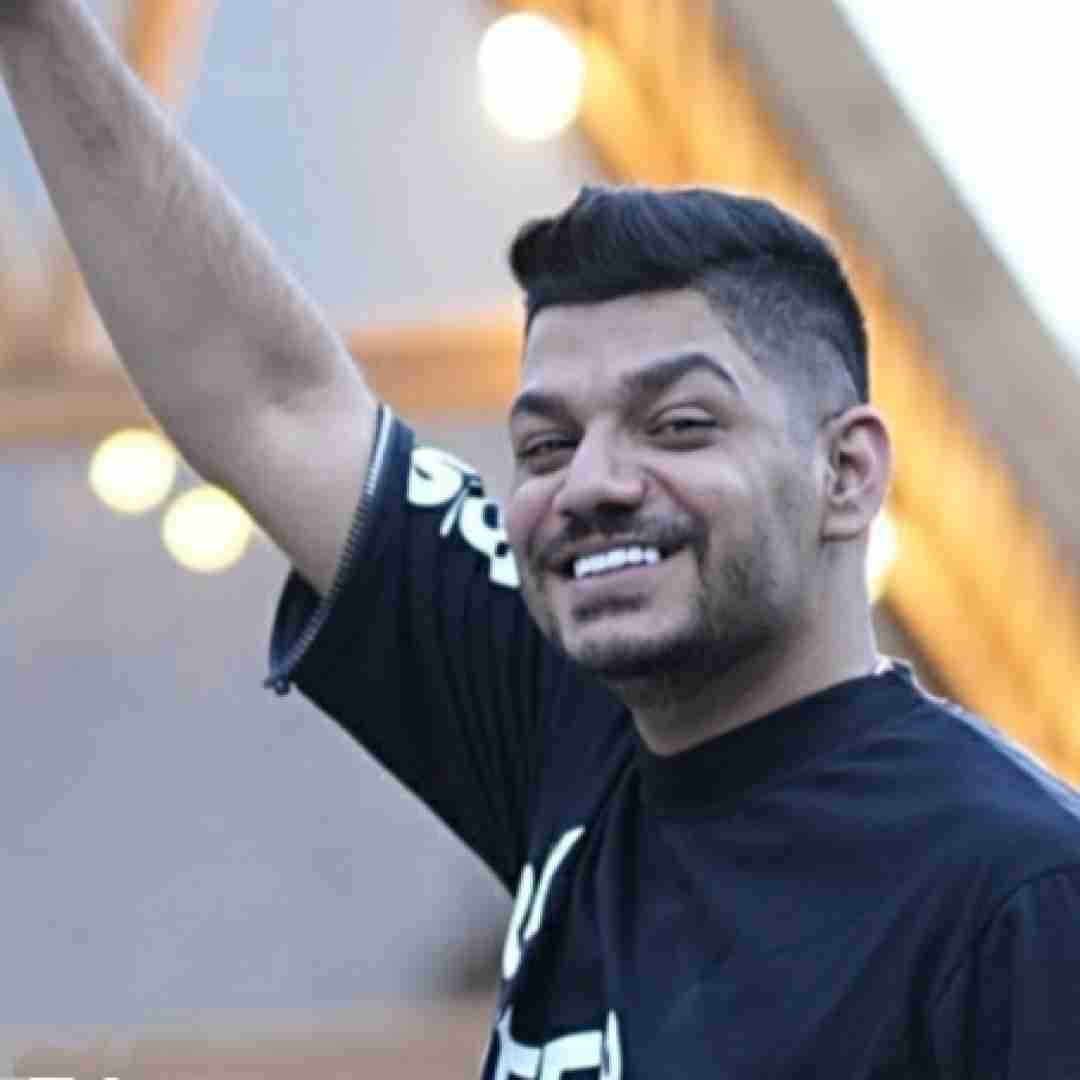 دانلود اهنگ مجتبی ترکاشوند پیش تو آرامم حال مه با تو خوشه