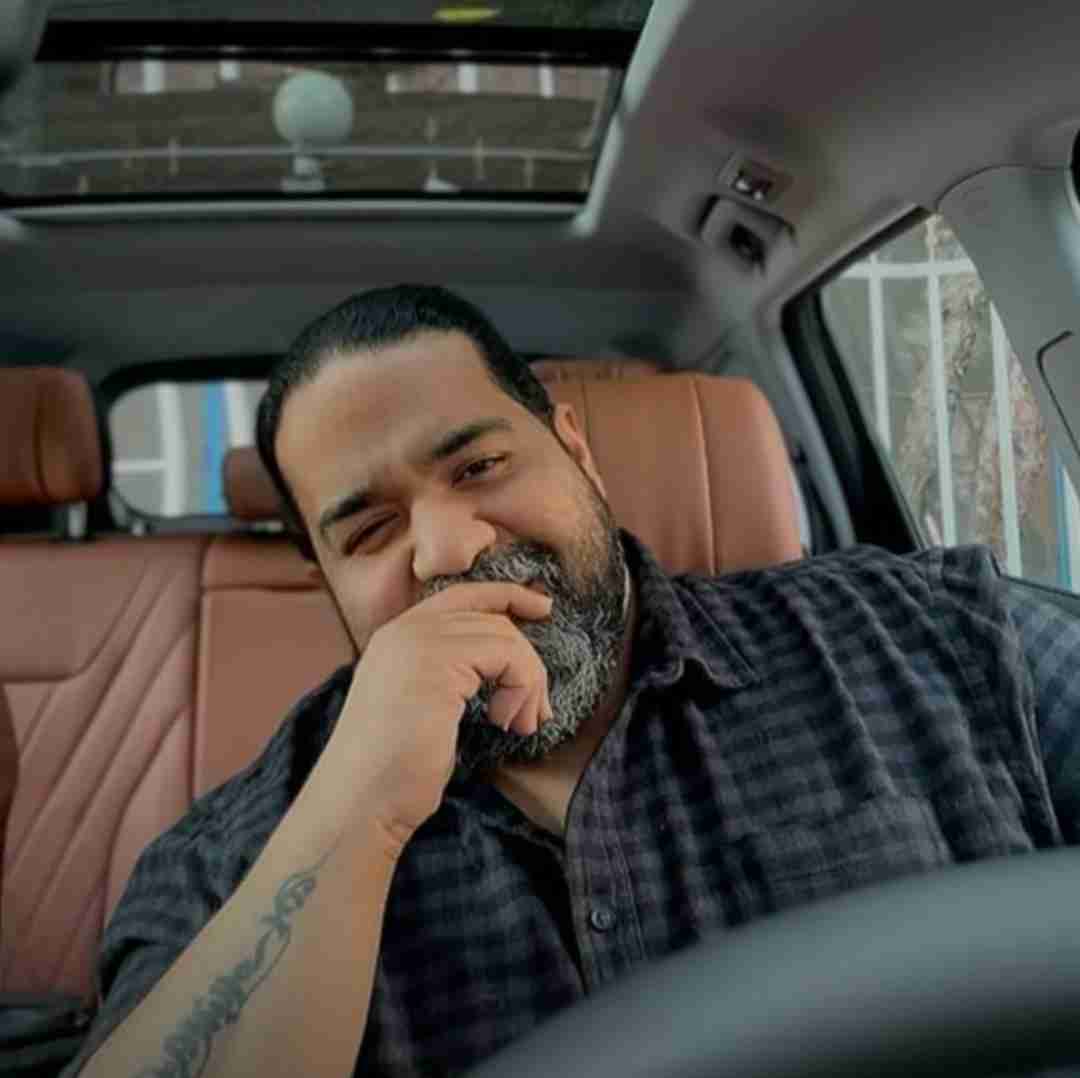 دانلود اهنگ رضا صادقی دوری ازم وﻟﻰ اﺻﻠﺎ ﻧﻤﻴﺪوﻧﻢ دﻟﻴﻠﺸﻮ