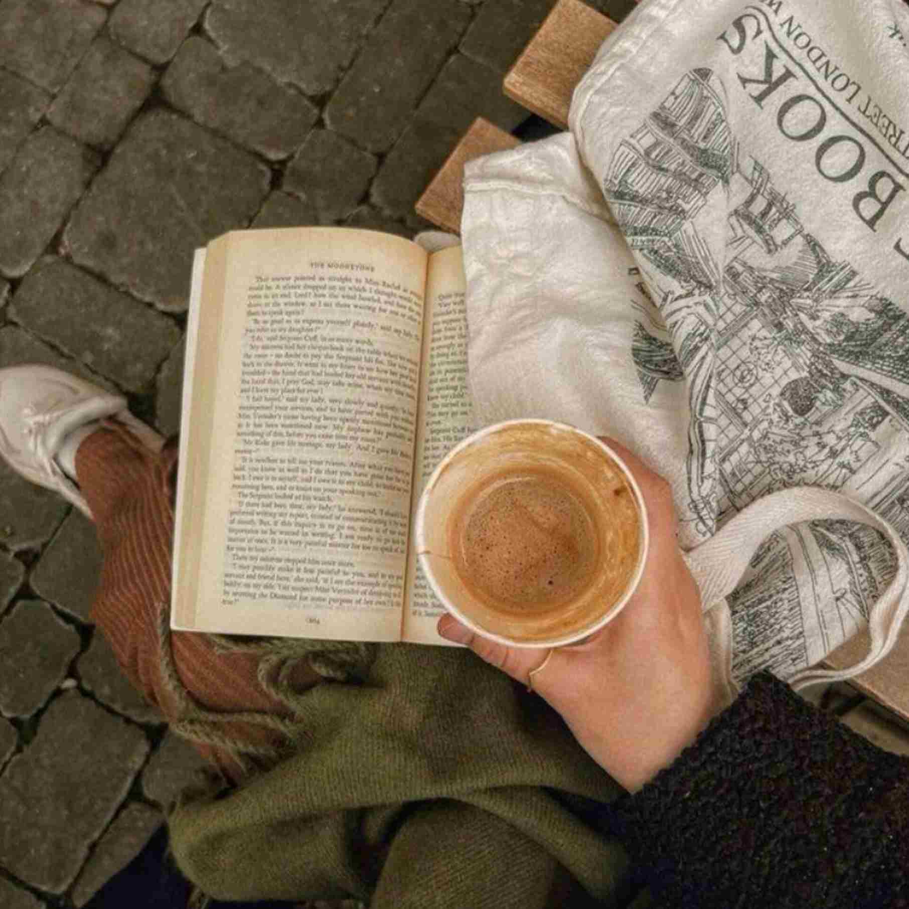 دانلود اهنگ واست بی تابم و بی خوابم و میدونی دلتنگم