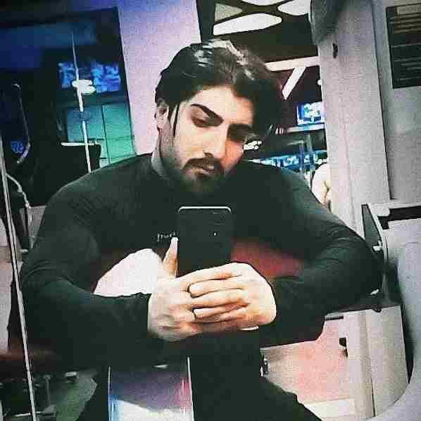 دانلود اهنگ امیر رمضانی بذار بره انگاری مسافره