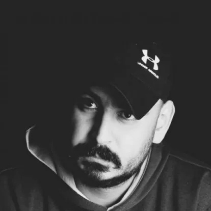 دانلود اهنگ امیر ذوالفقاری عقربه ساعت