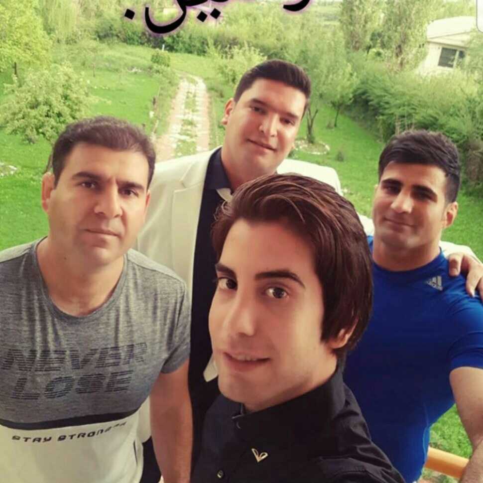 دانلود اهنگ فرشاد آزادی دی بلال