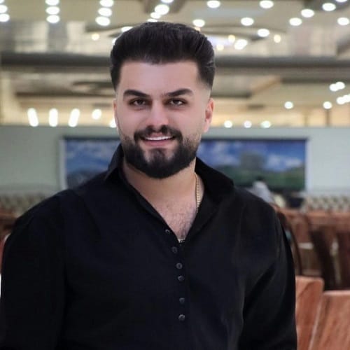 دانلود اهنگ پوریا دالوند مه نه مهندس او نه دکترم
