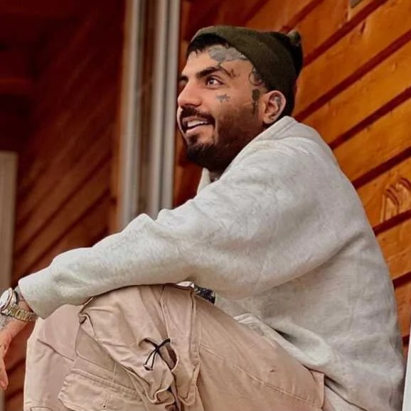 دانلود اهنگ مهدیار تو خیابون تو محل سمتای من سبز نشو