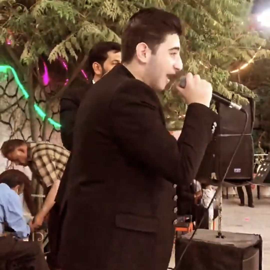 دانلود اهنگ صالح جعفرزاده همه میگن سنگی سنگ من میگم رومی روم