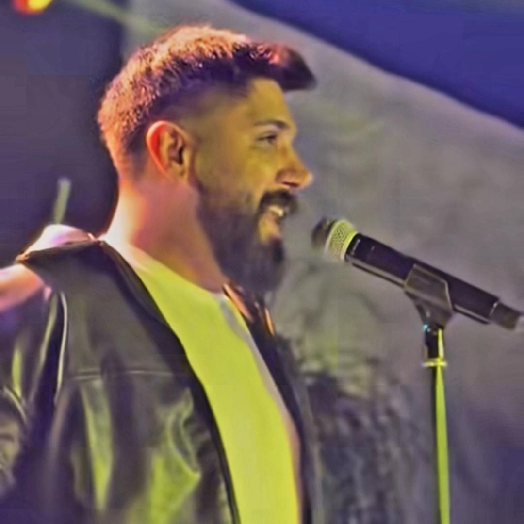 دانلود اهنگ مجید احمدی ﺗﻮ دﻳﻦ ﻣﻨﻰ ﻣﻮرﻓﻴﻦ ﻣﻨﻰ درﻣﻮن ﻣﻪ
