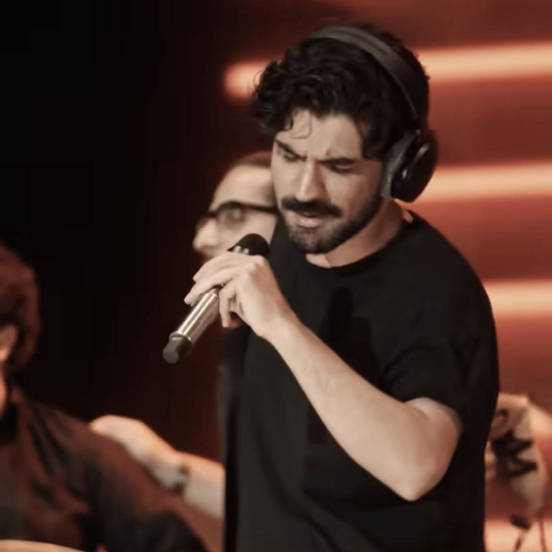 دانلود اهنگ عرفان طهماسبی شب زیر و رو شد رفتی