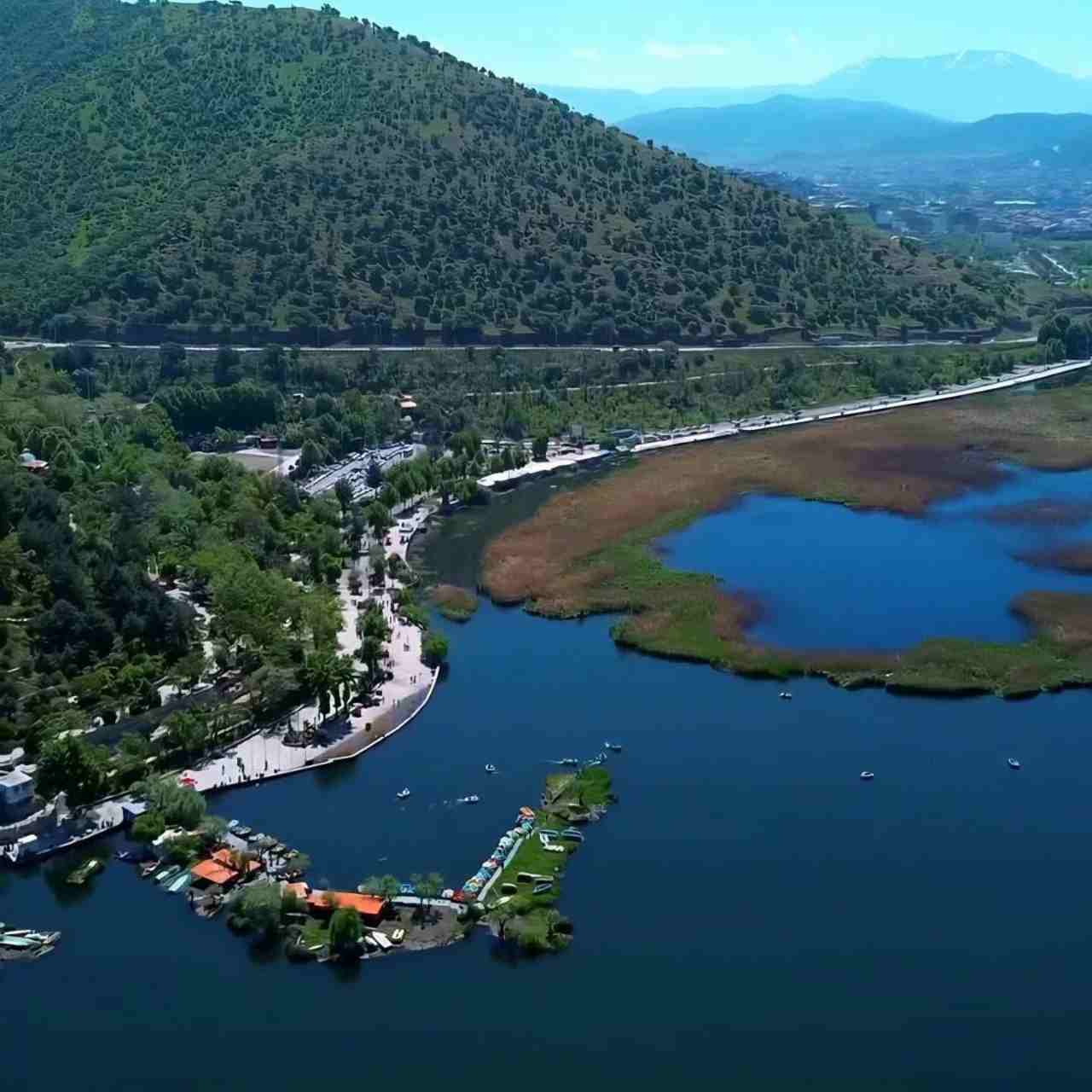 دانلود اهنگ یک روزی تنگ غروب آسمون میرم از شهر تو ای نامهربون - هوش مصنوعی