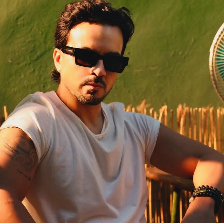 دانلود اهنگ Luis Fonsi Despacito