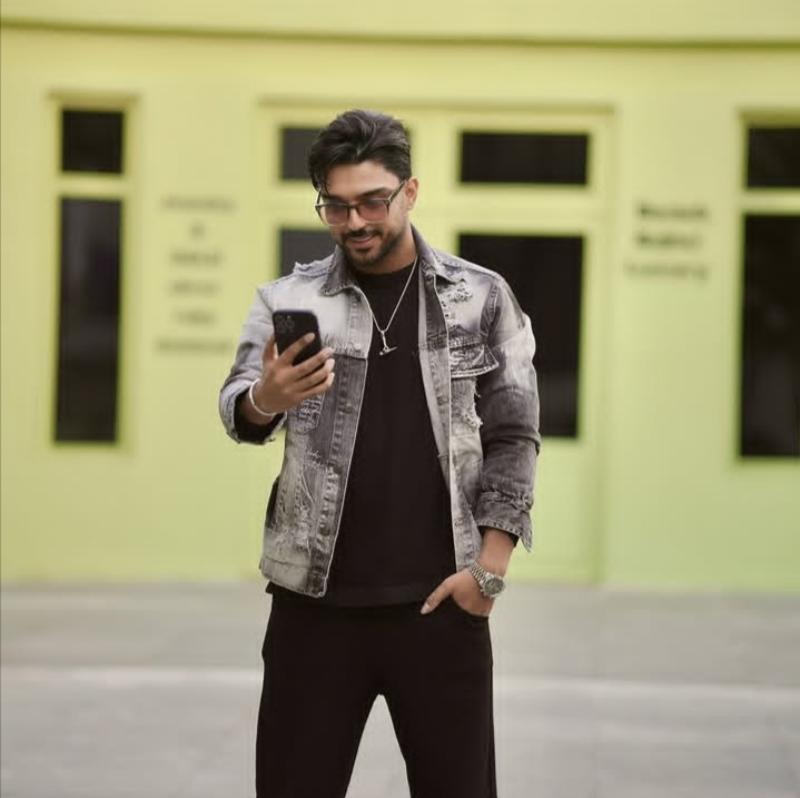 دانلود اهنگ شهاب فالجی دختر قد کوتاه خودش برنده